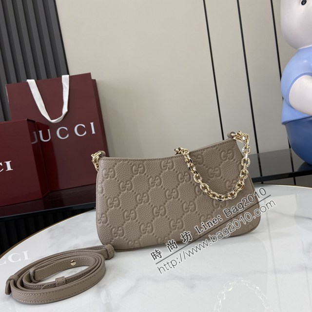 Gucci專櫃古馳最新款Emblem系列超迷你肩背包鏈條女包 jh2856型號：815278